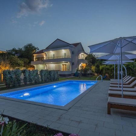 Villa Montanja 헤르섹 외부 사진